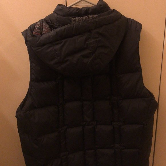 650 filling downToread Travelax Mens Vest Size XL with removebale Hooded - Picture 3 of 6